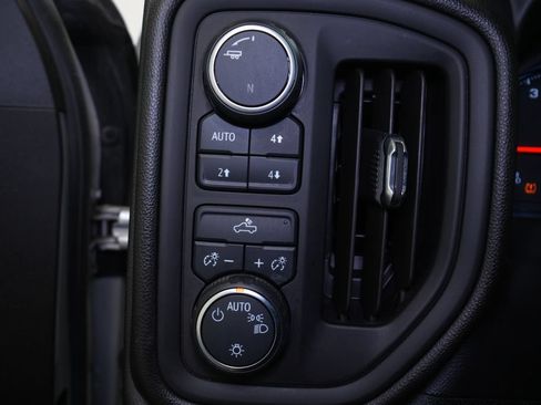 Used 2019 Chevrolet Silverado 1500 Custom Trail Boss w/ Custom Convenience Package AWD/4WD image 36
