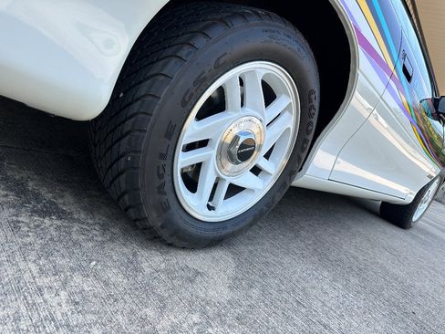 Used 1993 Chevrolet Camaro Z28 image 31