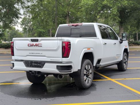 New 2026 GMC Sierra 2500 Denali w/ Denali Reserve Package AWD/4WD image 6