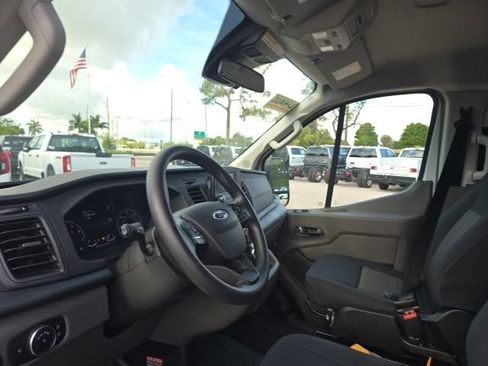 Used 2025 Ford Transit 250 Low Roof w/ Exterior Upgrade Package RWD image 12