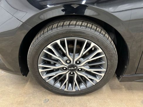 Used 2023 Kia Forte GT-Line FWD image 7