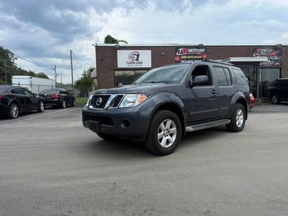 Used 2010 Nissan Pathfinder SE