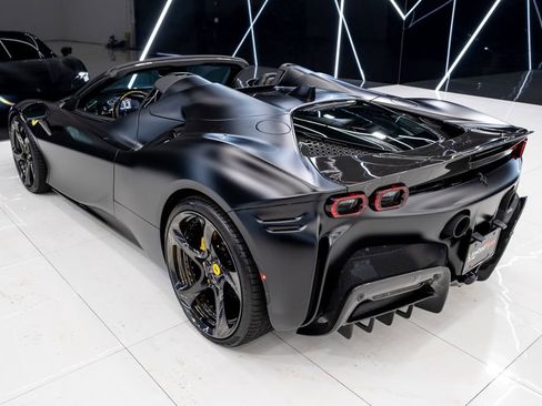 Used 2024 Ferrari SF90 Spider Novitec image 21