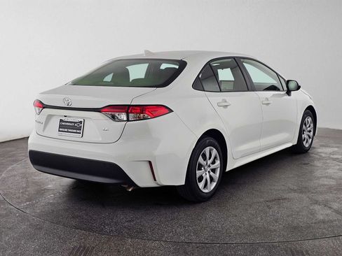 Used 2026 Toyota Corolla LE FWD image 3