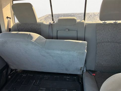 Used 2015 RAM 1500 Outdoorsman image 13