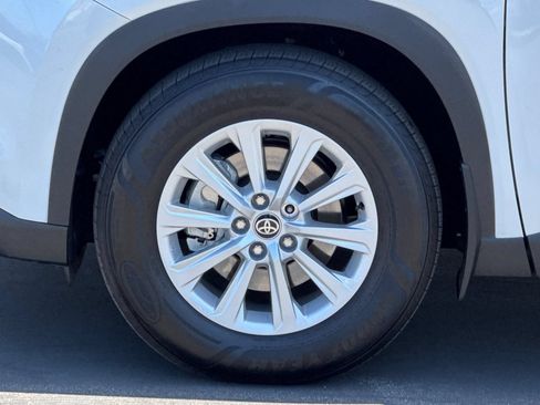 Certified 2026 Toyota Grand Highlander AWD Hybrid image 36