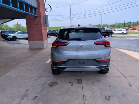 Used 2024 Buick Encore GX Preferred AWD/4WD image 6