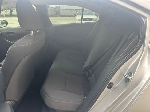 Used 2025 Toyota Corolla LE FWD image 8