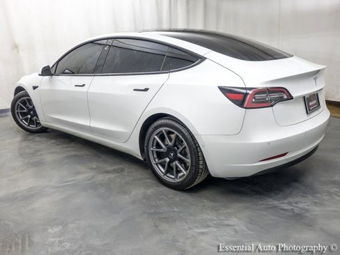 Used 2021 Tesla Model 3 Standard Range Plus image 8