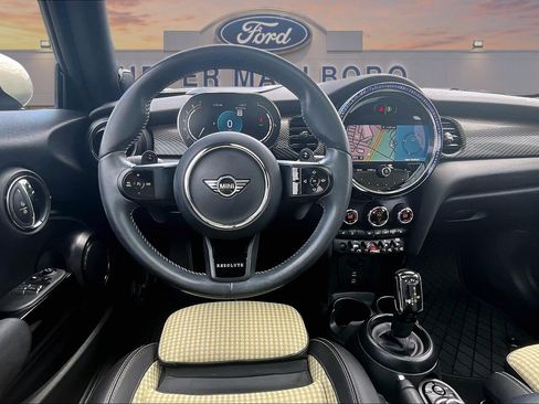 Used 2023 MINI Cooper S w/ MINI Resolute Edition FWD image 5