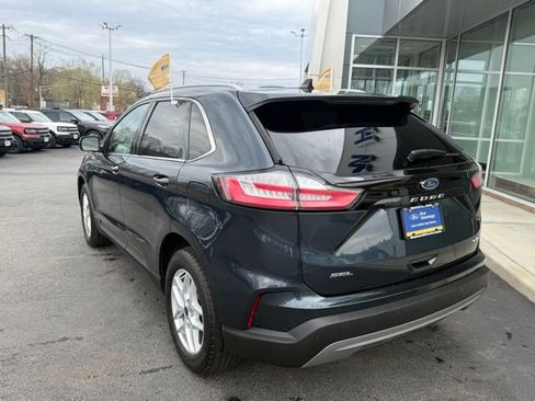 Certified 2022 Ford Edge SEL w/ Convenience Package AWD/4WD image 5