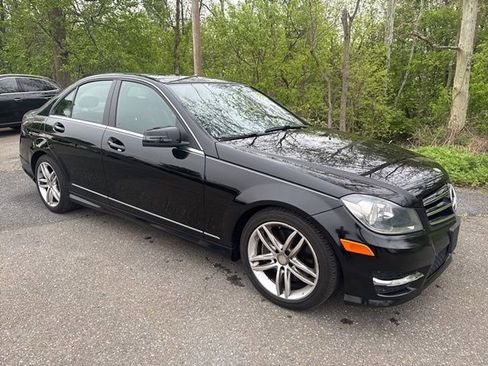 Used 2014 Mercedes-Benz C 300 4MATIC Sedan image 4