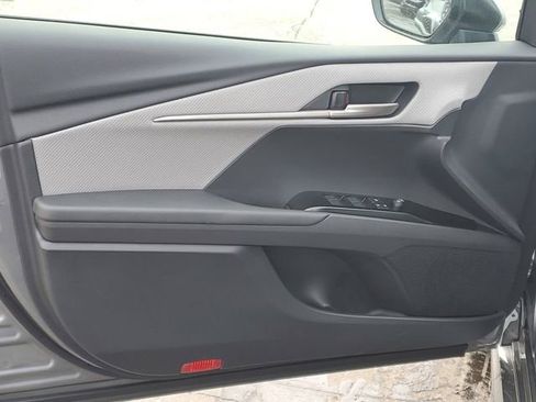 New 2026 Toyota Camry SE image 9