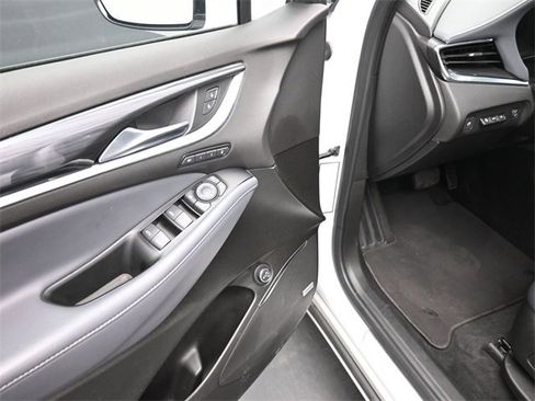 Used 2024 Buick Enclave Premium image 14