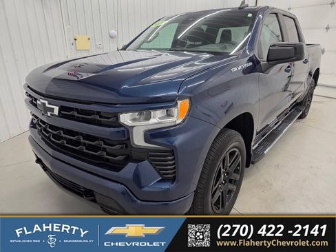 Used 2022 Chevrolet Silverado 1500 RST w/ Max Trailering Package AWD/4WD image 6