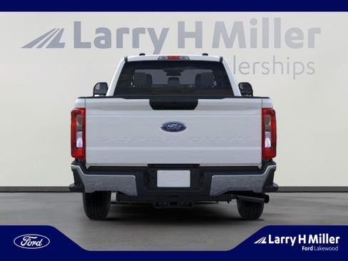 Used 2026 Ford F250 XL w/ XL Chrome Package image 5