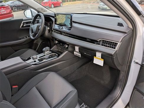 New 2025 Mitsubishi Outlander ES image 35