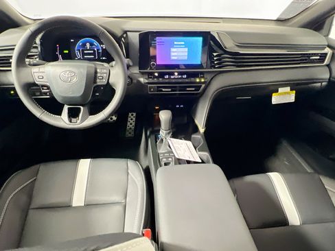 New 2026 Toyota Camry SE FWD image 30