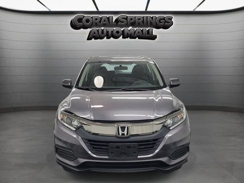Certified 2022 Honda HR-V LX image 2