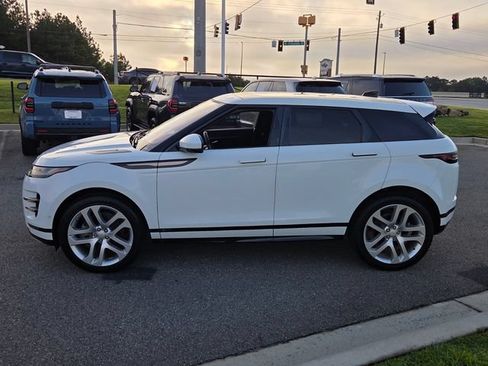 Used 2020 Land Rover Range Rover Evoque R-Dynamic SE AWD/4WD image 4