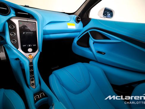 New 2026 McLaren 750S Spider RWD image 17