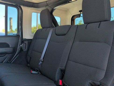 Used 2022 Jeep Wrangler Unlimited Sport AWD/4WD image 10
