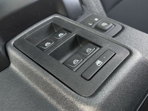 New 2025 Ford Bronco Base image 51