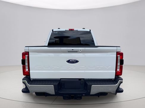 Used 2026 Ford F350 Lariat RWD image 3