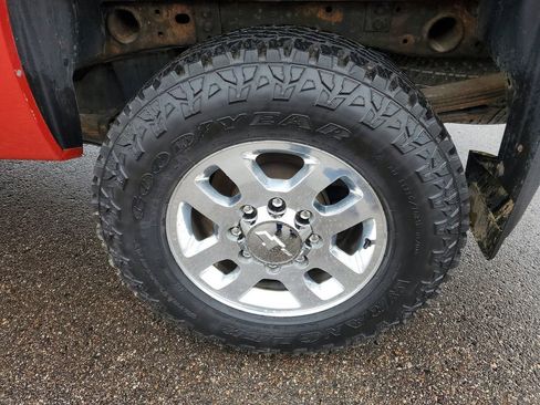 Used 2011 Chevrolet Silverado 2500 LTZ w/ LTZ Plus Package image 29