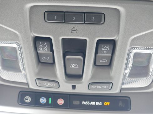 Used 2025 Chevrolet Silverado 1500 LT Trail Boss w/ Convenience Package II image 32