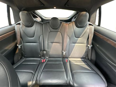 Used 2020 Tesla Model X Long Range image 22