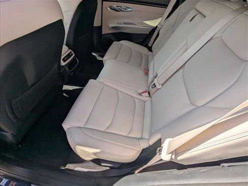 Used 2023 Genesis GV70 2.5T w/ Select Package image 18