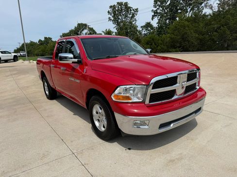 Used 2012 RAM 1500 Classic SLT AWD/4WD image 3