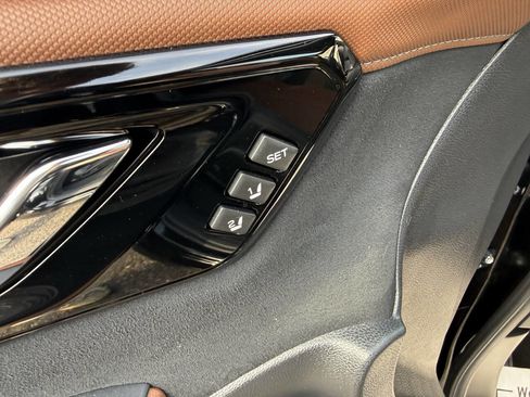 Used 2025 Subaru Forester Touring image 16