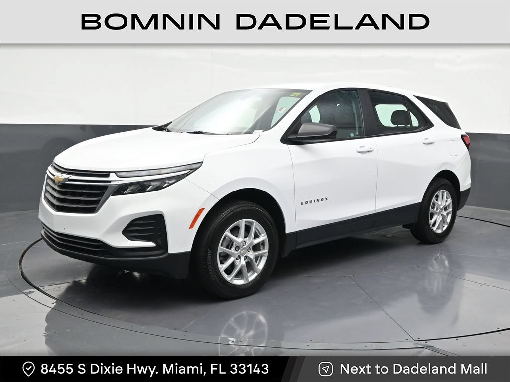 Used 2023 Chevrolet Equinox LS w/ Driver Confidence II Package AWD/4WD image 1