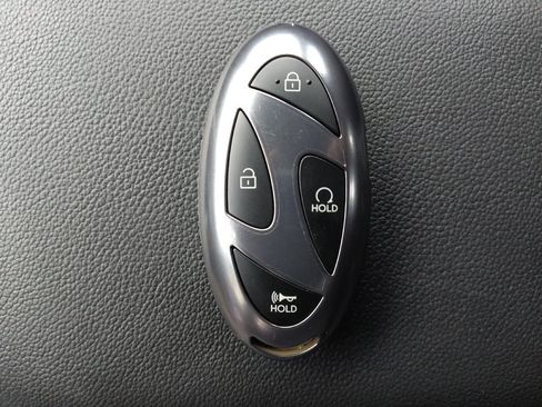 Used 2025 Hyundai Elantra Sport FWD image 32