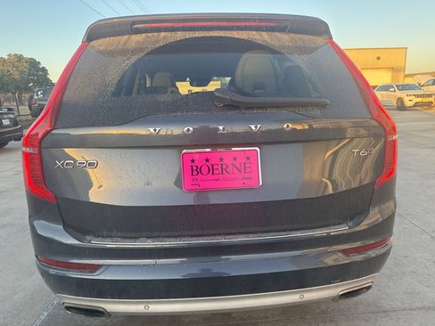 Used 2021 Volvo XC90 T6 Momentum w/ Protection Package Premier image 11