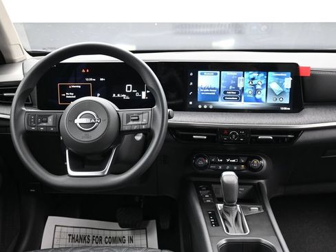 New 2026 Nissan Kicks SV w/ Cold Weather Package FWD image 10