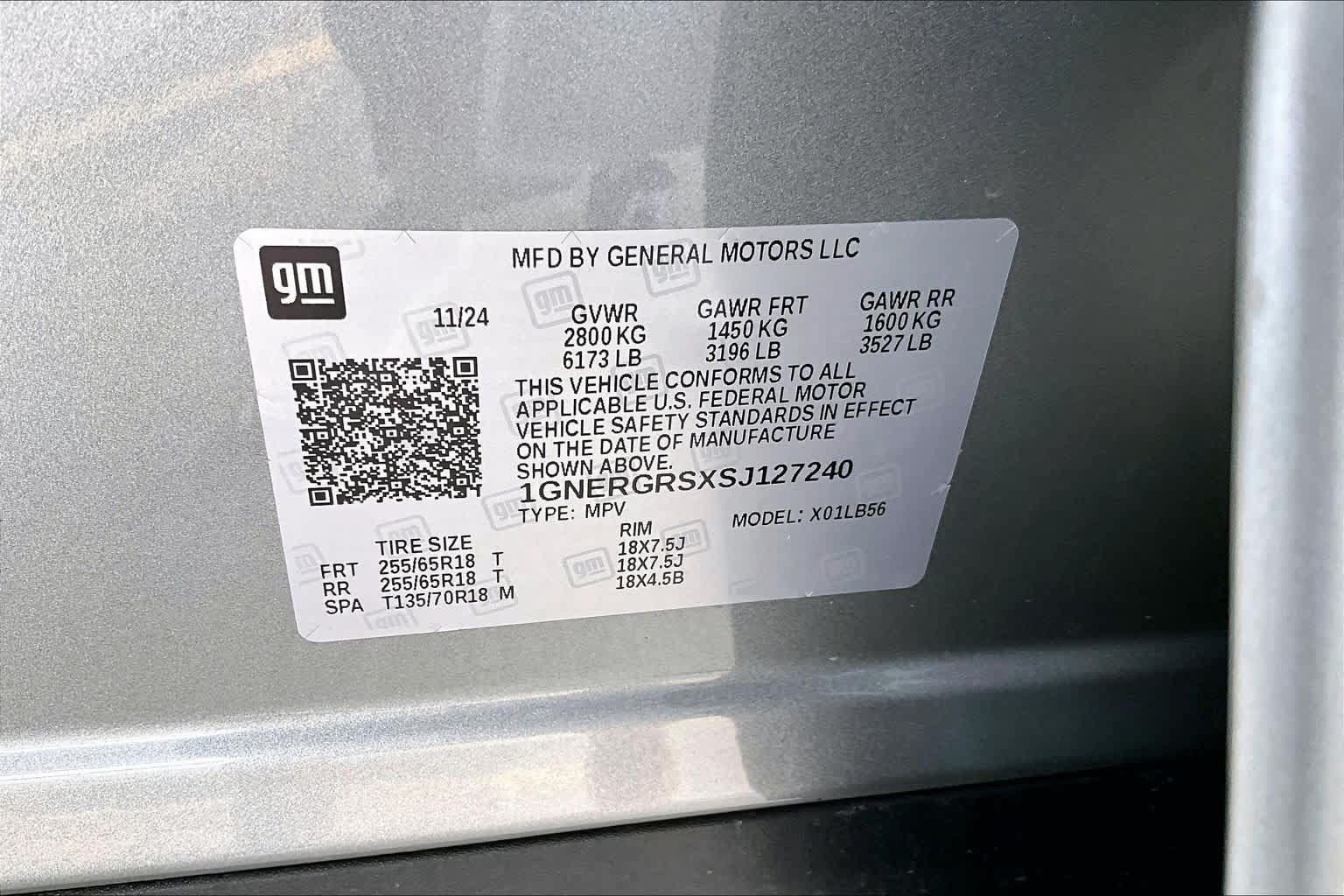 Used 2025 Chevrolet Traverse LT FWD image 34