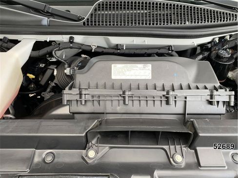 Used 2022 Chevrolet Express 3500 w/ Power Convenience Package RWD image 15