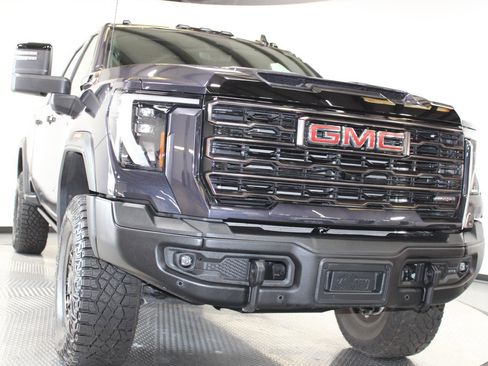 Used 2025 GMC Sierra 2500 AT4X w/ AT4X AEV Edition AWD/4WD image 3