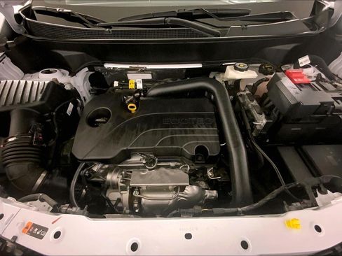 Used 2026 Chevrolet Equinox LT FWD image 10