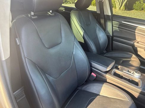 Used 2017 Ford Fusion Titanium AWD/4WD image 46