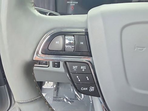 Used 2021 Lincoln Navigator Reserve w/ Luxury Package AWD/4WD image 15