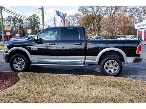Used 2018 RAM 2500 Laramie image 3