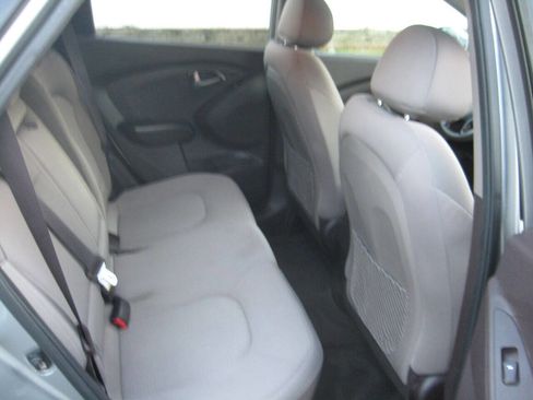 Used 2014 Hyundai Tucson GLS image 15