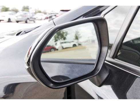 Used 2022 Toyota Corolla LE image 10