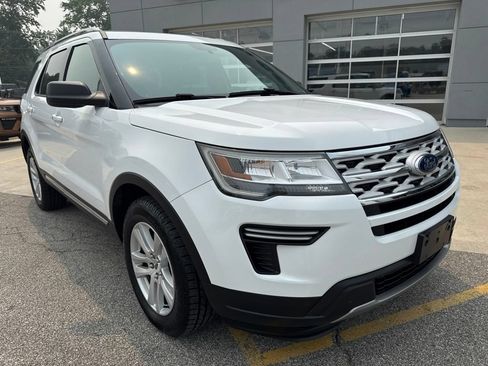 Used 2019 Ford Explorer XLT AWD/4WD image 14