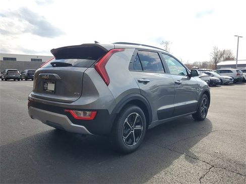New 2026 Kia Niro EX image 4