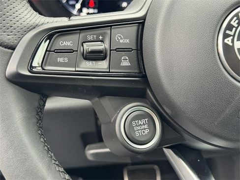 New 2025 Alfa Romeo Tonale w/ Premium Package image 17